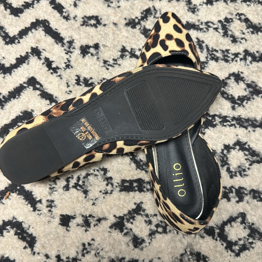 Cheetah print ballet flat - Picture 2 of 4